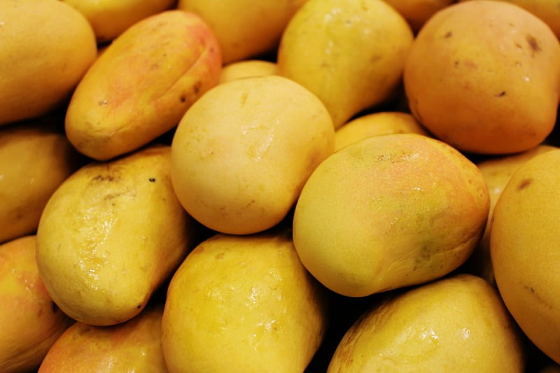 Mangoes Mangoes